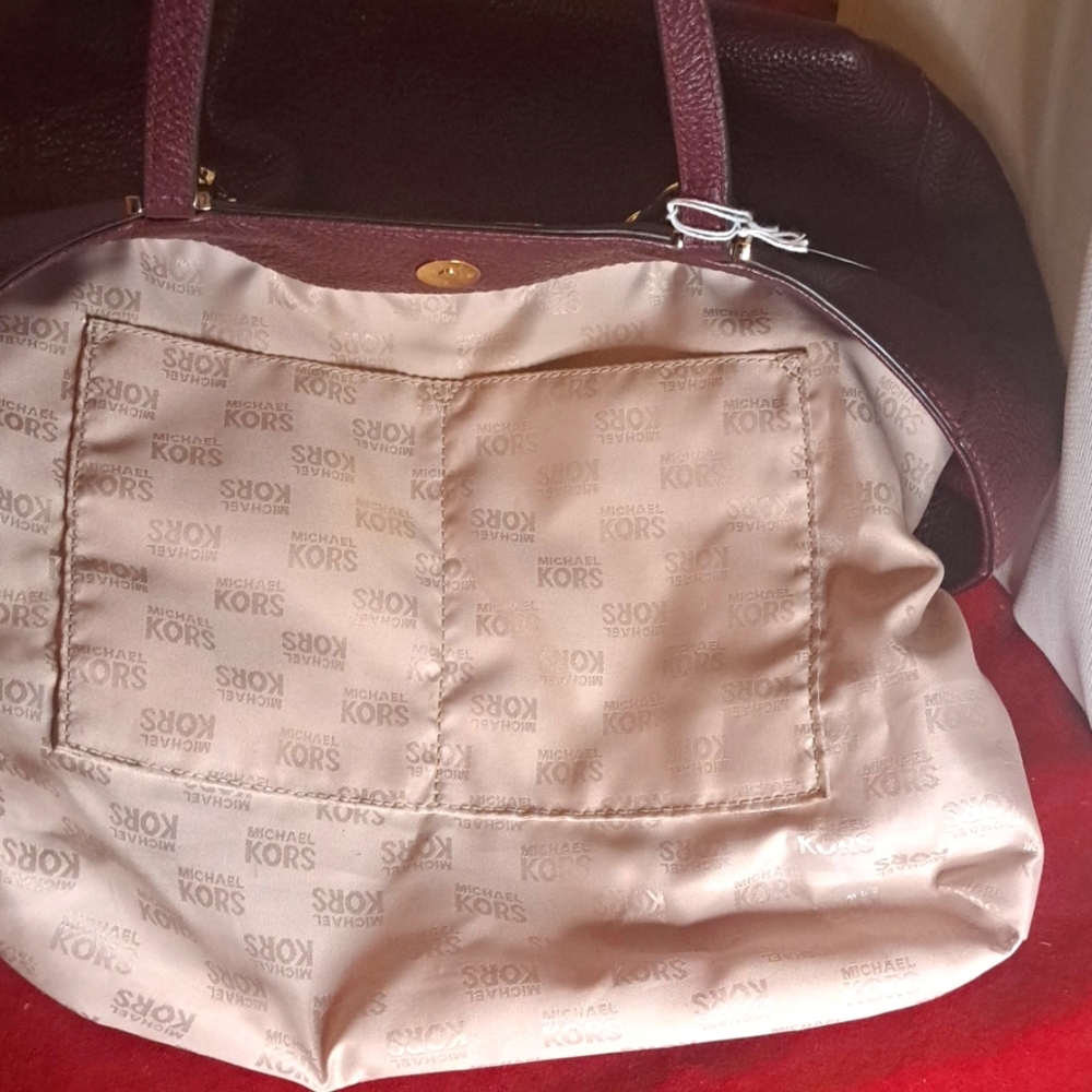 Michael Kors Burgundy/Merlot Pebble Leather Shoulder/Sat… - Picture 10 of 15